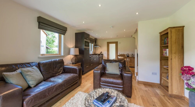 Mains of Taymouth 10 Maxwells, Book Hotel Aberfeldy Perthshire