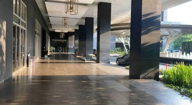Salute de Senopati - Luxury Apartments, Забронировать Апартаменты/квартира Отели Джакарты с парковкой, рядом с The Energy Building, Парковка