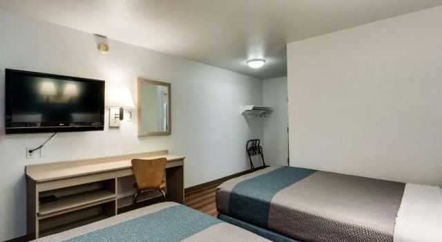 Четырёхместный номер Deluxe Motel 6-Spokane, WA - West