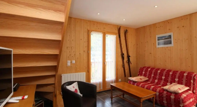 Chalet avec Terrasse Panoramique, WiFi et Parking, 8 Pers. - FR-1-608-15, Забронировать Шале Виллы Овернь-Рона-Альпы, Вилла
