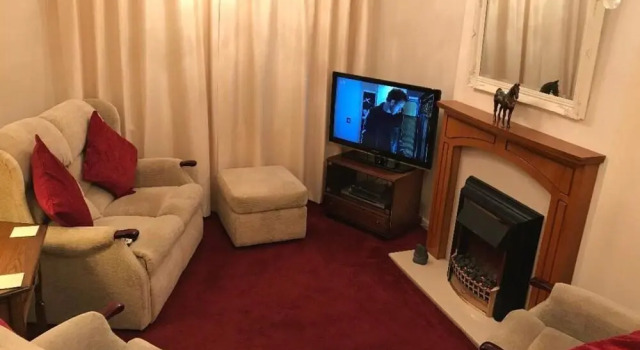 42 Beaumont Rise Rental - Worksop