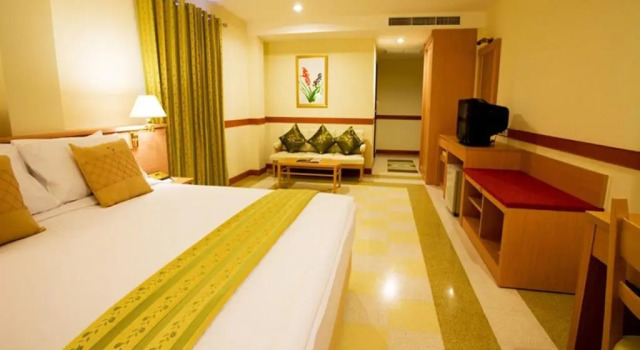 Номер Deluxe The Ecotel Bangkok