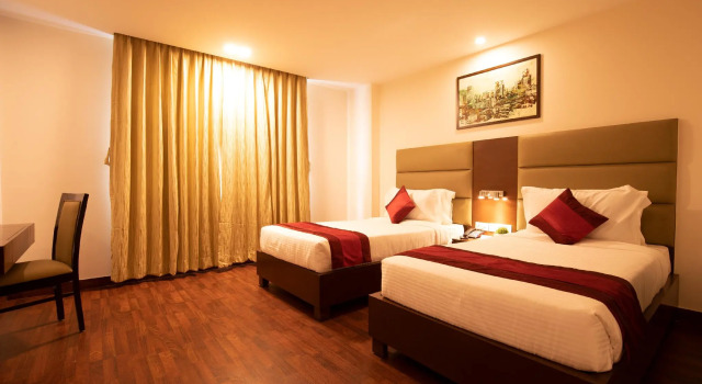 Hotel Mint Select Noida, Забронировать Отель Отели Дели 3 звезды, 3*