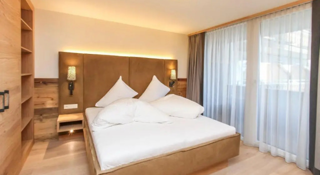 Двухместный номер Superior с балконом Hotel Edelweiss