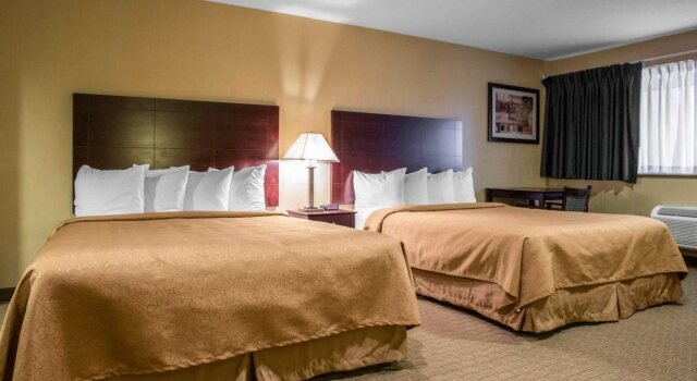 AmericInn by Wyndham Marshfield