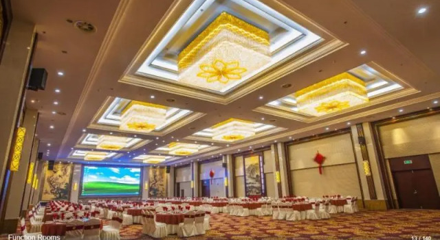 Huajiang Hotel, Prenota Hotel Hotel a Jiangsu con parcheggio, Parcheggio