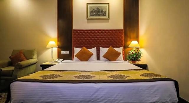 Люкс Mani Ram Palace Hotel & Restaurant