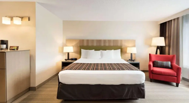 Двухместный номер Standard Country Inn & Suites by Radisson, Chippewa Falls, WI