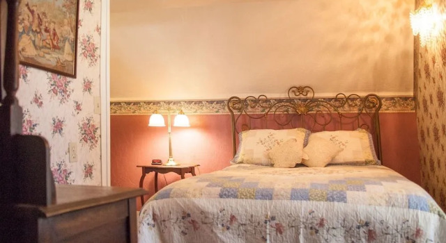 Lizzie's Heritage Inn, Rezerwuj Hotel Hotele w Iron County ze śniadaniem, Śniadanie