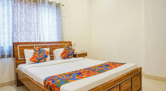 Номер Deluxe FabHotel Krishna Executive
