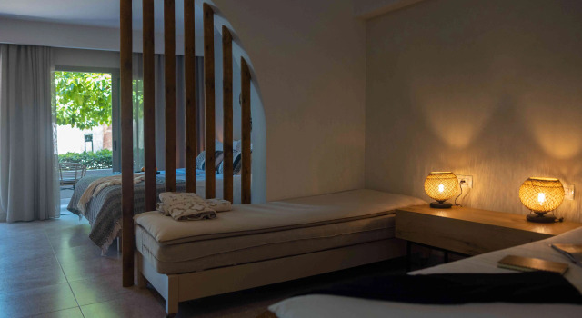 Eliros Mare Beachfront Poem Hotel