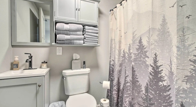 Апартаменты Bright Buckley Apartment in the Heart of Town