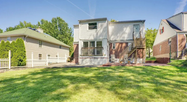 Апартаменты 4 Mi to Nyc, Shared Yard: Englewood Apartment!