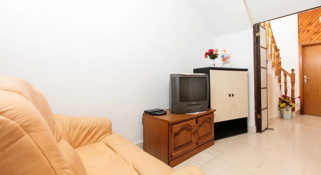 Apartments Villa Dane / Two Bedrooms A3, Забронировать Апартаменты/квартира Подстрана Окрестности Сплита, рядом с Туристический центр Подстраны