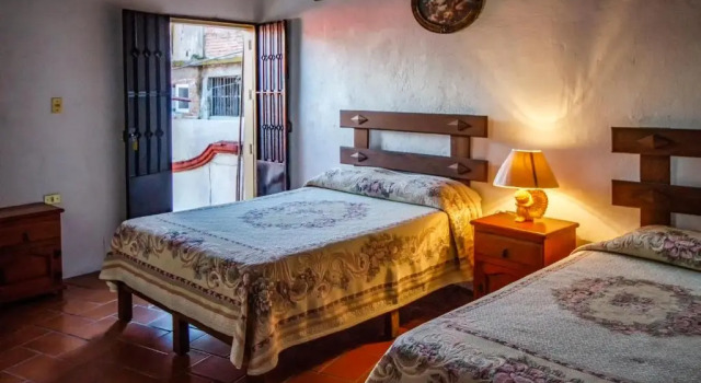 Четырёхместный номер Standard Villa San Francisco Hotel