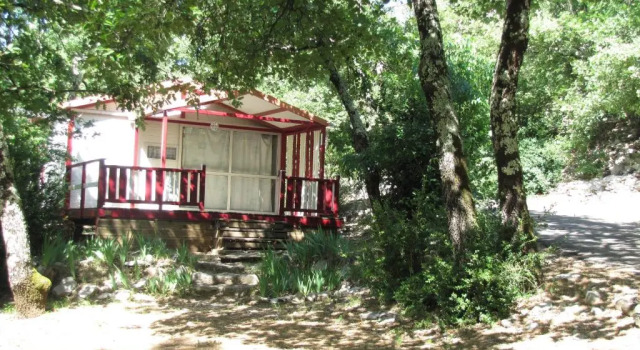 Camping Chalets Les Chênes Verts, Забронировать Шале Виллы Овернь-Рона-Альпы, Вилла