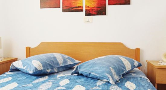 Апартаменты Bright Apartment in Zambratija
