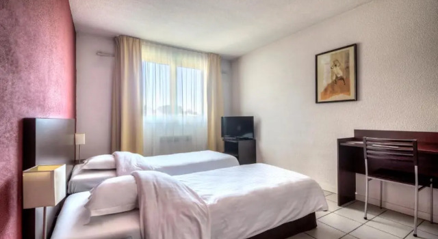 Студия Economy Comfort Aparthotel Besancon La City