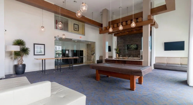 1BR2BR Downtown Austin byWanderjaunt, Забронировать Апартаменты/квартира Остин Greater Austin, рядом с Riverside Place Shopping Center