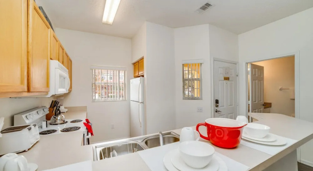 Вилла с 3 комнатами Newly Renovated, Spacious 3bd/2.5ba Villa With Lake View, Near Disney #3tv709