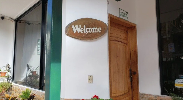 Hostal Monte Real, Varaa Hotelli Baños Tungurahua
