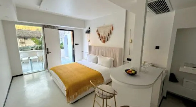 Люкс Jiuye Banshan B&B (Phoenix Ancient Town Store)