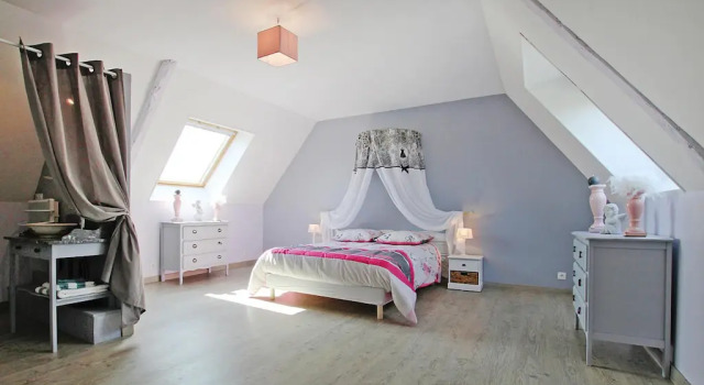Holiday home on a Norman property,  semi-detached, Bacilly, Забронировать Отель  