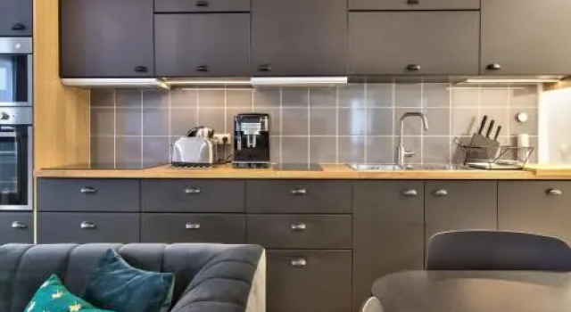Chic and spacious apart with parking