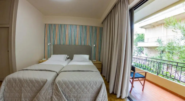 Двухместный номер Standard с балконом Hotel Pitsakis