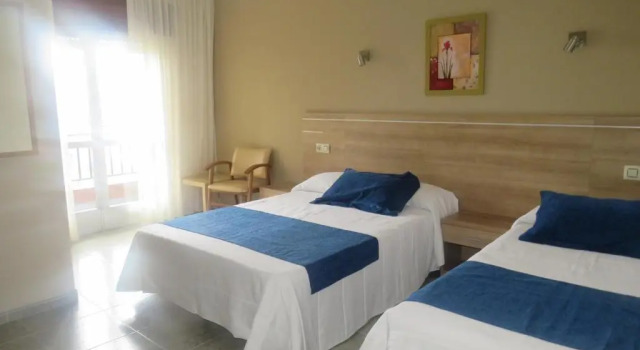 Трёхместный номер Standard Hotel Foxos