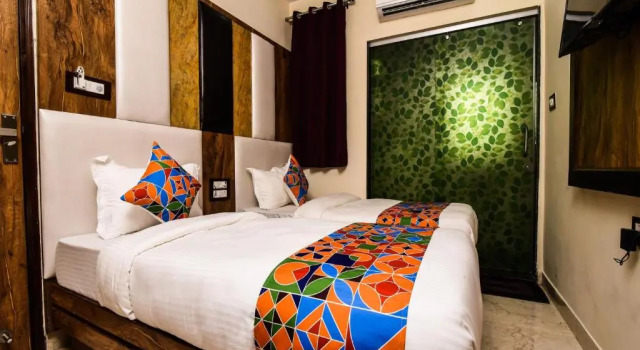 Номер Deluxe Hotel Dollar Inn