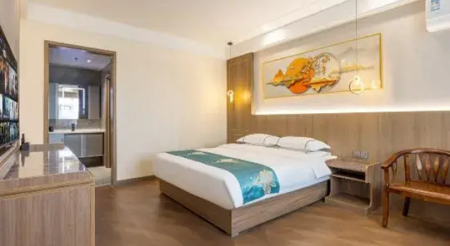 Люкс Business WuweiShuya Light Living Hotel (Wuwei City Pedestrian Commercial Street Store)