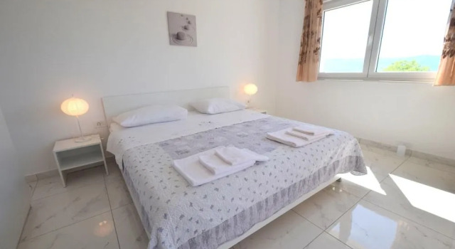 Villa Isabella, Varaa Villa Hotellit Kvarner Islands uima-altaalla, Uima-allas