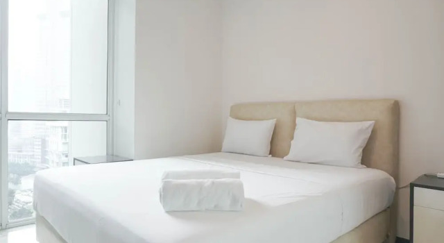 Comfort And Minimalist 3Br Apartment At Bellagio Residence, Забронировать Апартаменты/квартира Отели Джакарты с бассейном, рядом с Торговый центр Epicentrum Walk, Бассейн