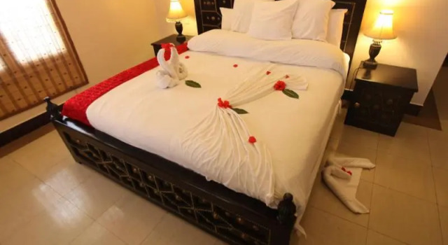 Номер Standard с видом на город Golden Tulip Stone Town Boutique