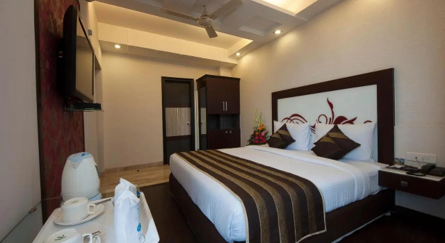Hotels Pitrashish Grand, Забронировать Отель Отели Нью-Дели с завтраком, Завтраки