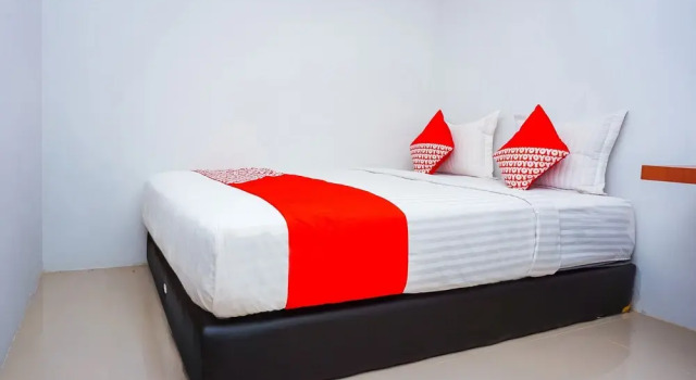 Двухместный люкс Deluxe Hotel O Jalan Jenderal Sudirman Near Imam Bonjol Square Formerly Nelvi Guest House