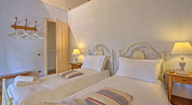 Вилла с 5 комнатами Villa Fontine by PosarelliVillas