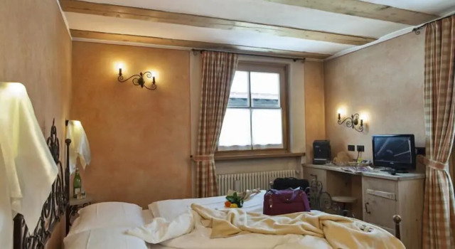 Трёхместный полулюкс Chalet Mattias