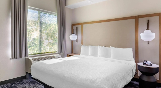 Fairfield Inn Suites by Marriott Cherokee