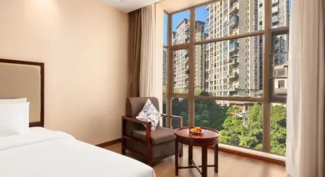 Люкс Deluxe Fall In Love With Nujiang Grand Canyon Hotel