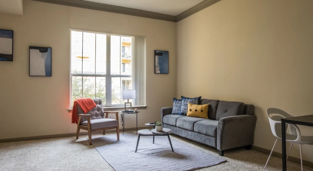 Luxe Midtown Apartments by Frontdesk, Забронировать Апартаменты/квартира Отели Хьюстона с парковкой, рядом с Театр Ensemble, Парковка