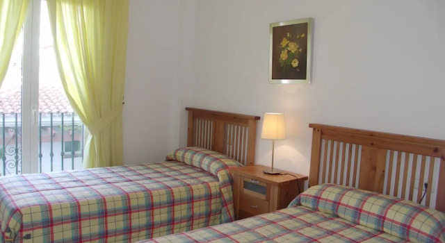 Apartamento Aljamar 7B, Забронировать Апартаменты/квартира Отели Нерха с бассейном, рядом с Tuesday Market, Бассейн
