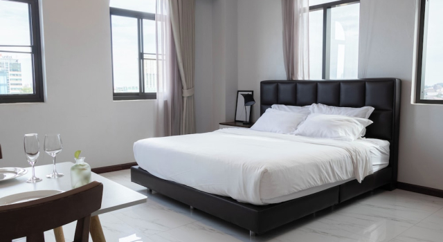 Номер Deluxe с балконом Urbanite Hotel