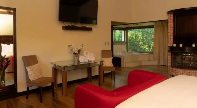 Люкс Hotel Boutique Casona del Cafetal and Lakeside Restaurant