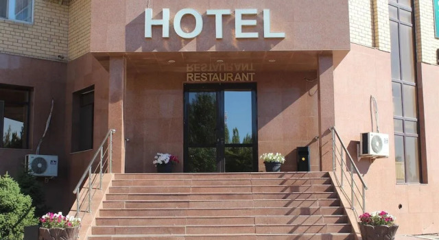 Azat Hotel