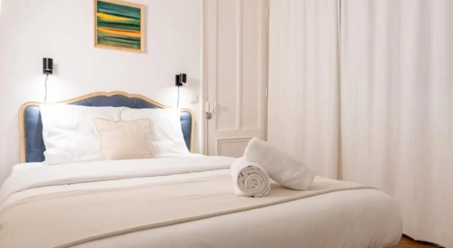 Lille Hypercentre - Splendid 2bedroom flat 5person, Забронировать Отель Отели Лилля с парковкой, рядом с Chambre de Commerce, Парковка