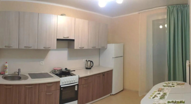 Ap'hotel butterfly on 50 let Oktyabrya 57A street, Prenota Appartamento Hotel a Tyumen Region con parcheggio, Parcheggio