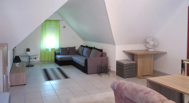 Holiday Home Racz - BAC114, Забронировать Отель Бадачоньтомай Бадачонь, рядом с Szegedy Roza House Literature Museum