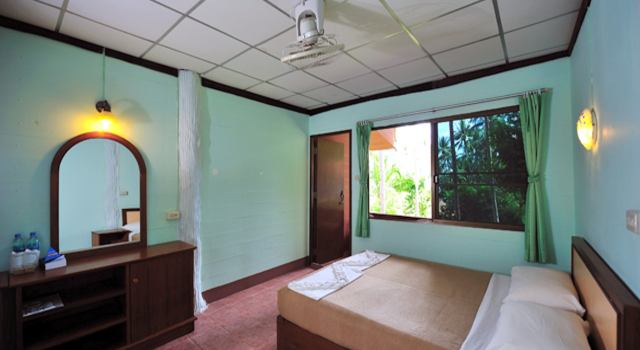 Номер Standard Koh Ngai Resort